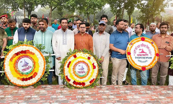 পাঁচবিবিতে স্বাধীনতা দিবসে স্মৃতিসৌধে শ্রদ্ধা নিবেদন
