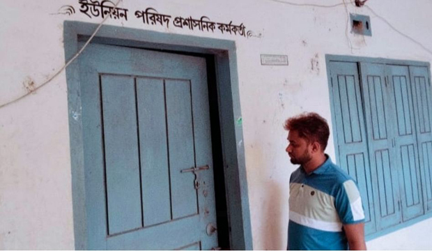 ধুনট ইউনিয়ন পরিষদে তালা ভেঙে ২ ল্যাপটপ চুরি, দায়িত্বে অবহেলায় ২ গ্রাম পুলিশকে শোকজ