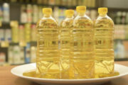 বিরামপুরে উধাও সয়াবিন তেল, কেজিতে বাড়তি ২৫ টাকা গুনছেন ক্রেতারা