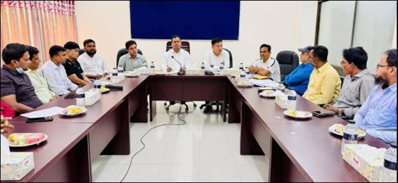 হিলি স্থলবন্দরে পণ্য খালাস ও ই-সিস্টেম বাস্তবায়ন নিয়ে সভা অনুষ্ঠিত
