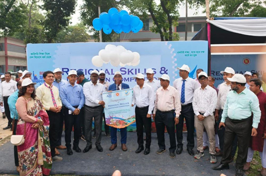 ষষ্ঠ শ্রেণিতে ওঠার ৪ মাস পর অনুষ্ঠিত আদমদীঘিতে প্রাথমিক বৃত্তি পরীক্ষা দিতে আসেনি ৩৩.৯% পরিক্ষার্থী