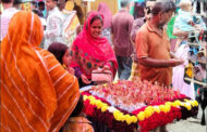 শত বছরের প্রাচীন বান্নি মেলায় গ্রামীণ আবহ যমুনা পাড়ের মেলায় উৎসবের আমেজ