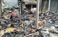 শর্টসার্কিটের আগুনে সর্বস্ব হারাল দুই বিধবা, মানবিক সহায়তায় গোলাম মোহাম্মদ সিরাজ এমপি ও আসিফ রব্বানী