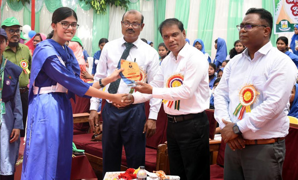 গাইড বই ও কোচিং সেন্টার নির্ভর শিক্ষা গ্র্রহণে শিক্ষার্থীদের নিরুৎসাহিত করতে হবে --জেলা প্রশাসক মো. রফিকুল ইসলাম