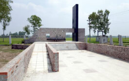 আজ ১৭ এপ্রিল : ফুলবাড়ীর আঁখিরা গণহত্যা দিবস :