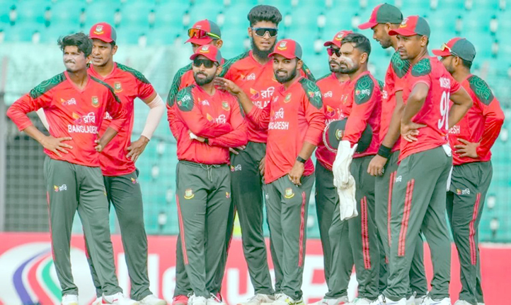 চমক রেখে নিউজিল্যান্ডের বিপক্ষে টি-টোয়েন্টির স্কোয়াড ঘোষণা