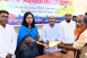 পাঁচবিবির ৪৫০'টি পরিবার পেল ঈদ সহায়তা