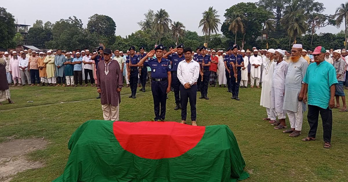 বিরলে অবসরপ্রাপ্ত প্রধান শিক্ষক বীর মুক্তিযোদ্ধা মাজেদুর রহমান এর জানাযা ও দাফন সম্পন্ন