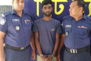 হিলিতে আন্তঃজেলা কুখ্যাত ডাকাত চুষনি গ্রেফতার