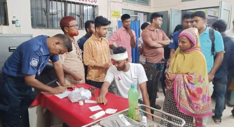 ছুরিকাঘাত করে দেড় লাখ টাকা ছিনতাই