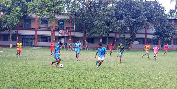 বিরল ফুটবল একাডেমিতে ক্ষুদে ফুটবলারদের নিয়মিত অনুশীলন