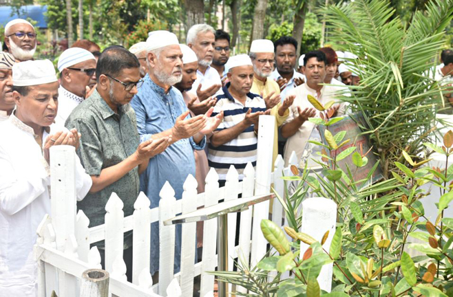 সাবেক মন্ত্রী খুরশীদ জাহান হকের মৃত্যুবার্ষিকী উপলক্ষে জিয়া হার্ট ফাউন্ডেশনের দোয়া মাহফিল 