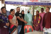 দিনাজপুরে নির্যাতনের শিকার নারীদের আত্মনির্ভরশীল হিসেবে গড়ে তুলছে পল্লীশ্রী সংস্থা
