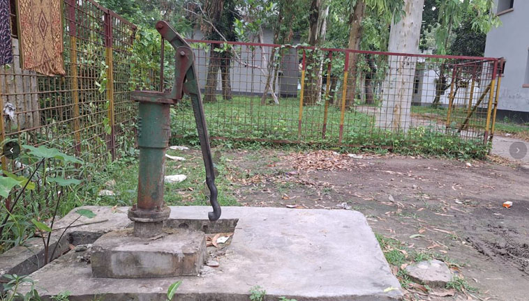 আদমদীঘিতে রোগীদের খাবার পানির একমাত্র টিউবওয়েল অকেজো