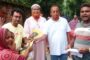 পাঁচবিবিতে পানিবন্দি পরিবারকে খাদ্য সহায়তা দিলেন মেয়র প্রার্থী ডালিম