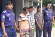 ছোলা বুট ও সরিষা উদ্ধারের একদিন পরে ট্রাক চালক ও হেলপার সহ ৪ জনকে আটক করেন পুলিশ
