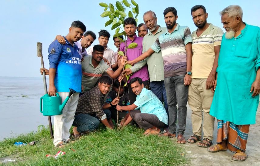 প্রধানমন্ত্রীর তারেক রহমানের কর্মসূচি বাস্তবায়নে ভাণ্ডারবাড়ী ইউনিয়ন যুবদলের সবুজায়ন অভিযান