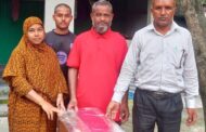 শহিদ জুলাই যোদ্ধা বিশালের পরিবারের খোঁজ নিলেন উপজেলা প্রশাসন, দিলেন ফল উপহার