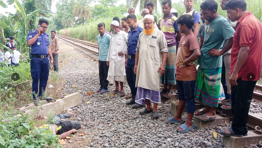 আটাপাড়ায় ট্রেনে কেটে যুবকের মৃত্যু