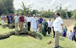 সীতাকোট বিহার ও রক্ষুণি কান্ত বাবুর জমিদার বাড়ি পরিদর্শনে  মন্ত্রী-প্রতিমন্ত্রীসহ ঊর্ধ্বতন কর্মকর্তারা
