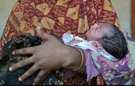 ভোরের নীরবতা ভেঙে নবজাতকের কান্না, জঙ্গল থেকে উদ্ধার