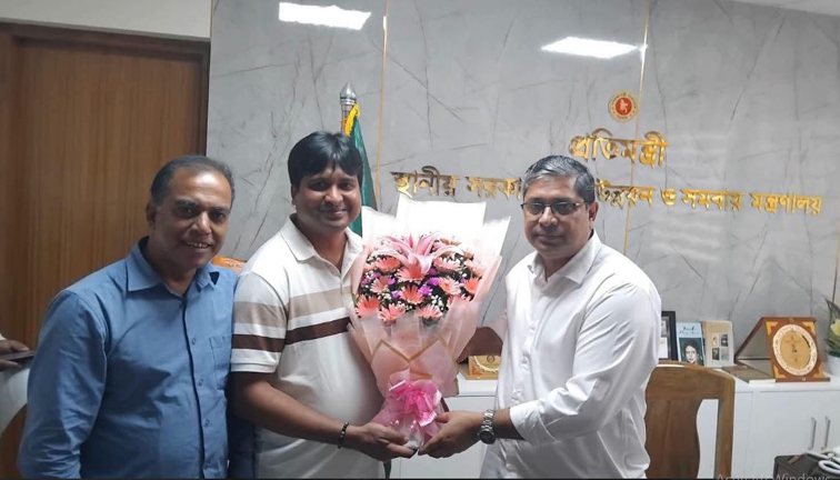 হিন্দু ধর্মীয় কল্যাণ ট্রাস্টের ট্রাস্টি বোর্ডের সদস্য হওয়ায় প্রতিমন্ত্রীকে ফুলেল শুভেচ্ছা