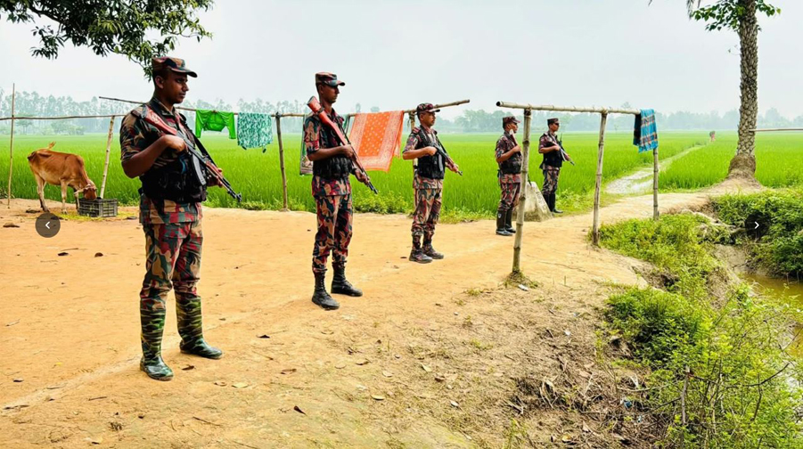 বিরামপুর সীমান্তে ২৫-৩০ ভারতীয়কে বাংলাদেশে পুশইনের চেষ্টা ,বাধা দিল বিজিবি-গ্রামবাসীর