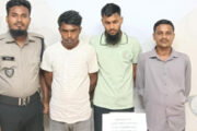 কুরিয়ারের কাভার্ড ভ্যানে ইয়াবা পাচার চালক-হেলপারসহ গ্রেপ্তার ৩