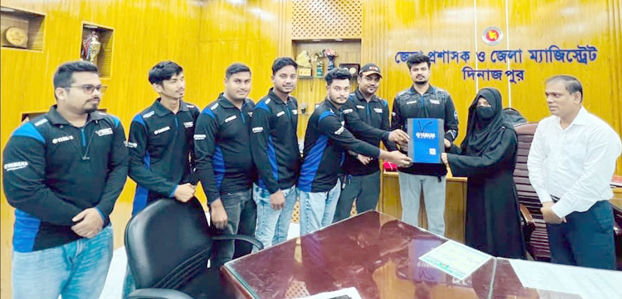মেধাবী শিক্ষার্থী সাদিয়া আফরিনকে আর্থিক সহযোগিতা দিল ইয়ামাহা রাইডার্স ক্লাব
