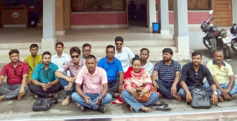 গাইবান্ধায় প্রেস কাউন্সিলের প্রশিক্ষণে স্বজনপ্রীতির অভিযোগ, গণমাধ্যমকর্মীদের  বিক্ষোভ