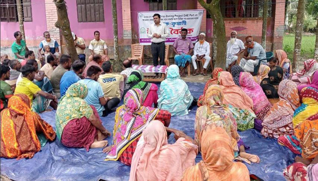 পার্বতীপুরে আধুনিক পদ্ধতিতে ধান চাষে উদ্বুদ্ধ করতে উঠান বৈঠকের উদ্যোগ
