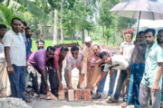 সান্তাহার ইউপির দড়িয়াপুর গ্রামে ৩ লাখ টাকা ব্যয়ে শেষ হচ্ছে রাস্তার অসমাপ্ত কাজ