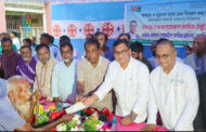 বগুড়ায় শতাধিক অসহায় ও দুস্থের মাঝে ডা. বিটুর সহায়তা চেক বিতরণ