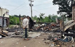 বিরামপুরে আগুনে পুড়ে ছাই ১০ বছরের স্বপ্ন, এক রাতেই নিঃস্ব দুই ব্যবসায়ী