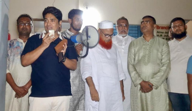 দীর্ঘদিন পর চালু হলো আরনু জুটমিল, শ্রমিকদের মুখে হাসি