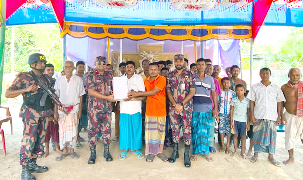 ফুলবাড়ীতে দুর্গাপূজায় ১০ প্লাটুন বিজিবি এবং ৪০০ জন আনসার সদস্য মোতায়েন