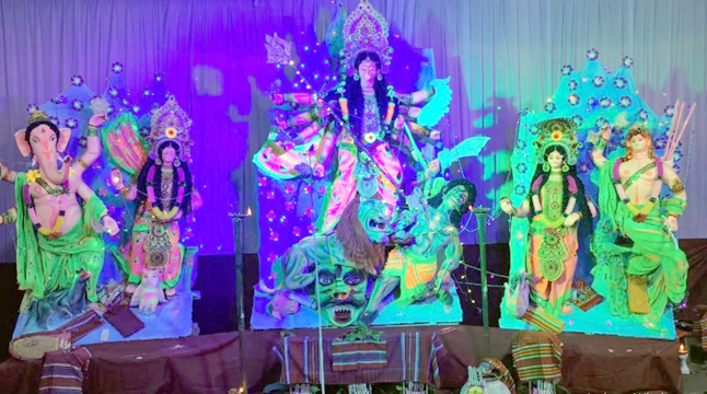 মহাসপ্তমীতে বদলগাছীর মণ্ডপে মণ্ডপে উৎসবের আমেজ