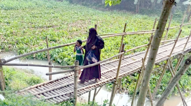 বোয়ালমারীতে একটি সেতুর অভাবে ভোগান্তিতে ৯ গ্রামের মানুষ